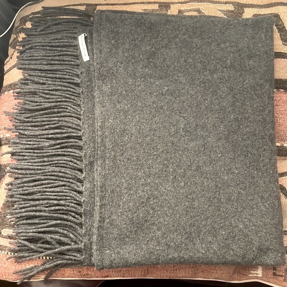 WHITE + WARREN SCARF WRAP CHARCOAL GRAY - Picture 2 of 5